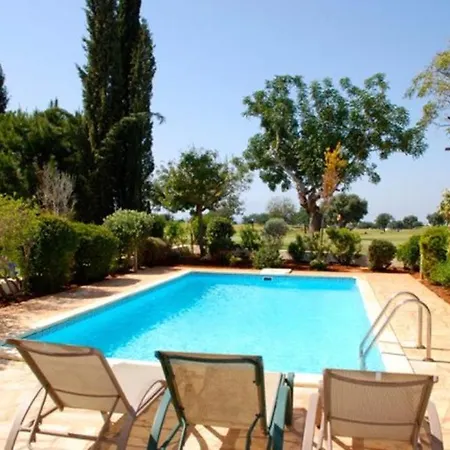 Luxury 2 Bedroom Villa With Communal Pool, Paphos Villa 1159 Villa