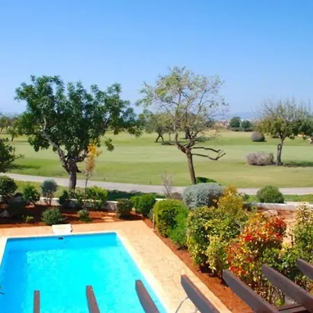 Luxury 2 Bedroom Villa With Communal Pool, Paphos Villa 1159 Villa Kouklia