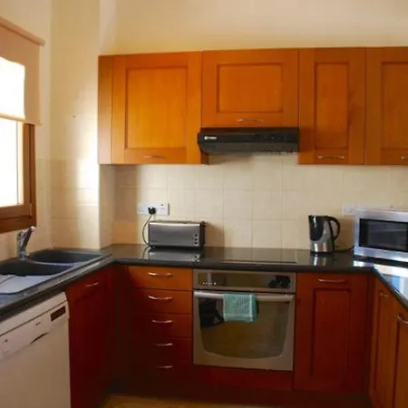 Luxury 2 Bedroom Villa With Communal Pool, Paphos Villa 1159 Villa