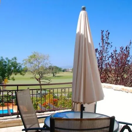 Villa Luxury 2 Bedroom Villa With Communal Pool, Paphos Villa 1159 *